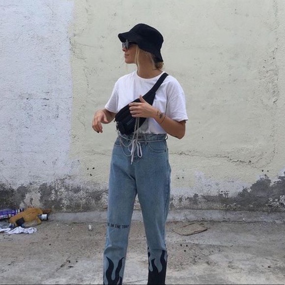 Vintage Black Crushed Velvet Bucket Hat